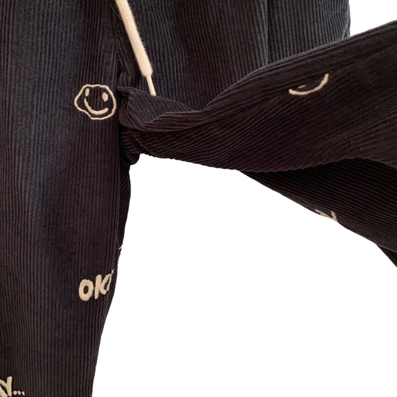Urban Outfitters Men’s Corduroy Navy Blue Smiley Faces OKAY Embroidered Small - Picture 8 of 16